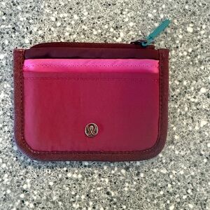 Lululemon true identity card case
